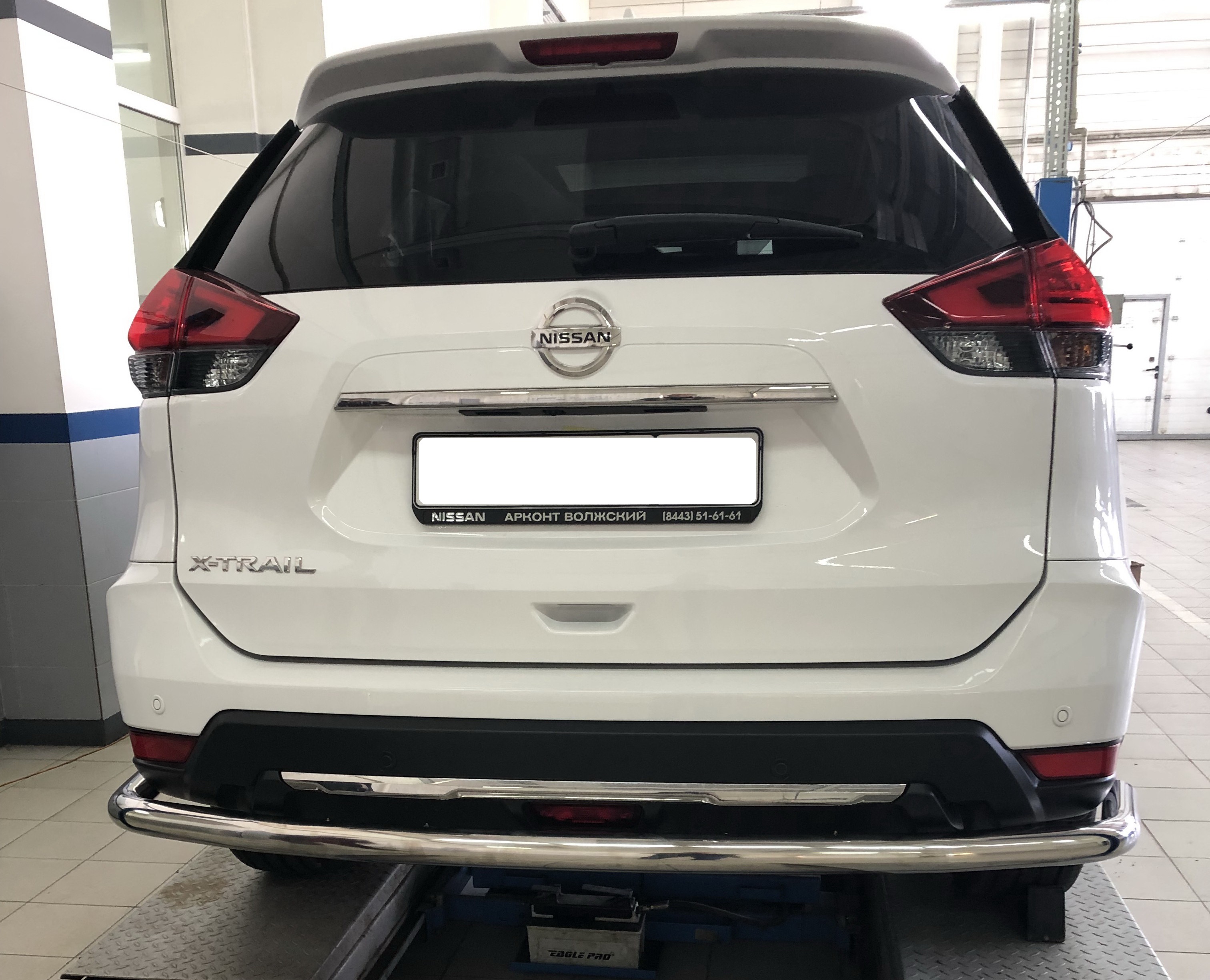 Защита заднего бампера угловая большая d60 мм для Nissan X-Trail III Рестайлинг