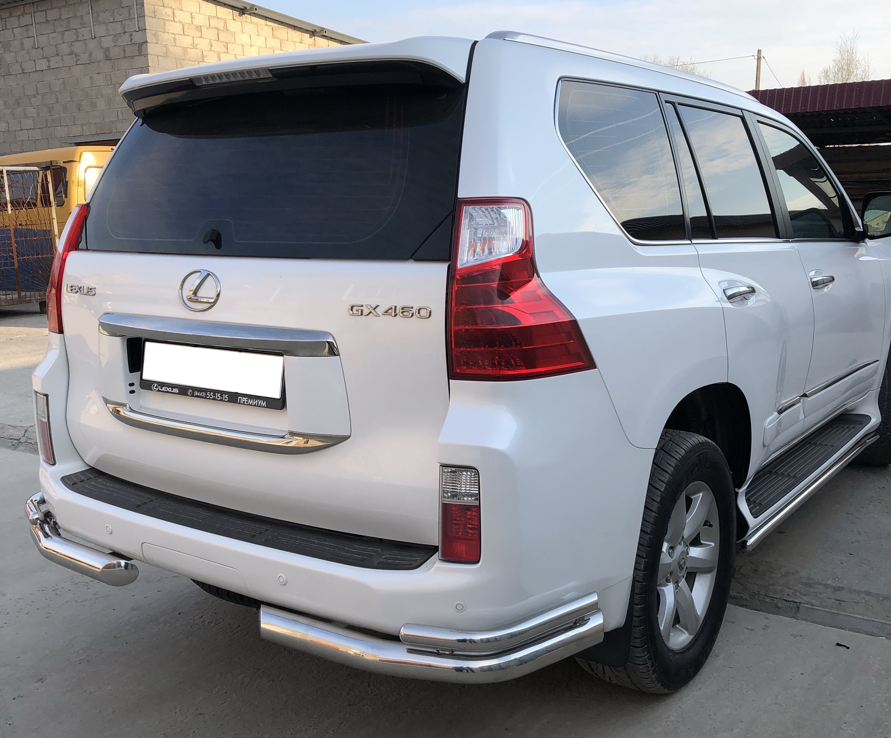 Защита заднего бампера угловая двойная d76/42 мм для Lexus GX II