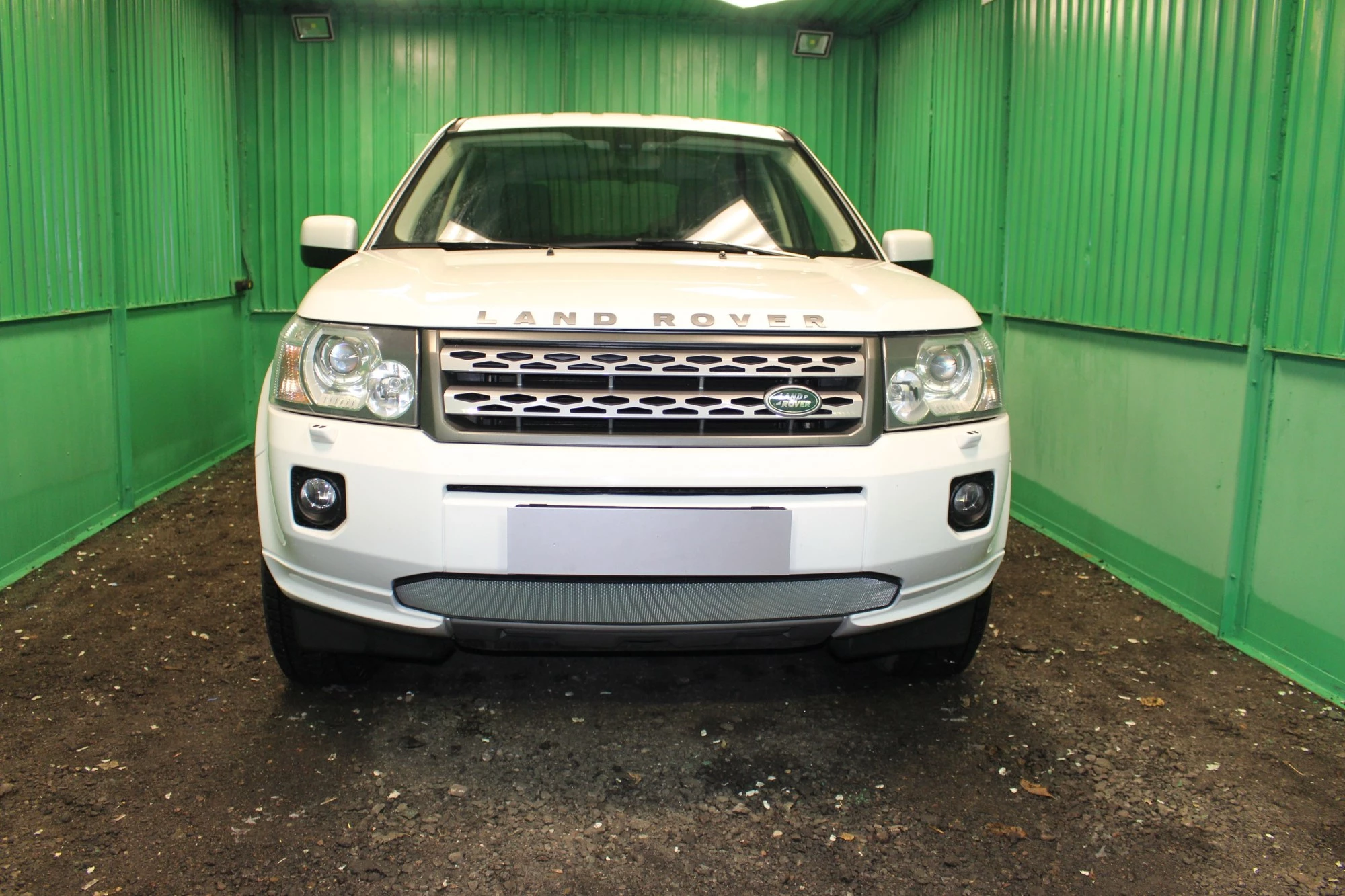 Защитная сетка радиатора для Land Rover Freelander II Рестайлинг Хром