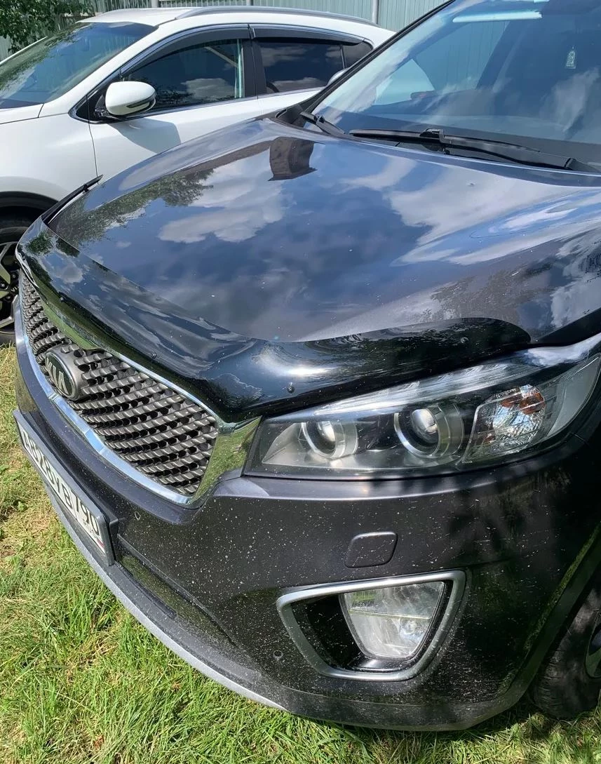 Дефлектор капота темный для Kia Sorento III Prime Рестайлинг