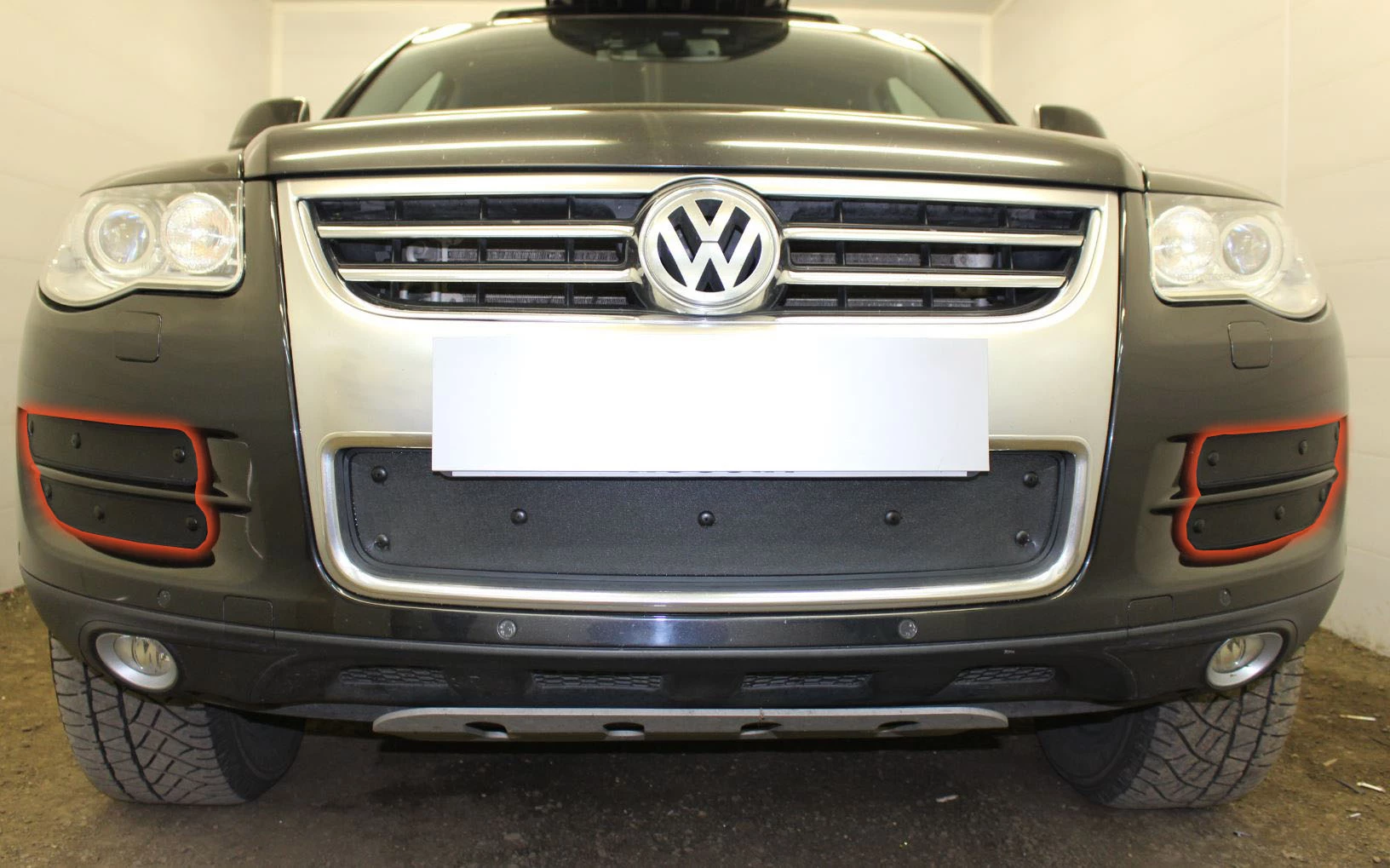 Зимняя заглушка радиатора к съемной сетке боковая часть (4 части) для Volkswagen Touareg I Рестайлинг