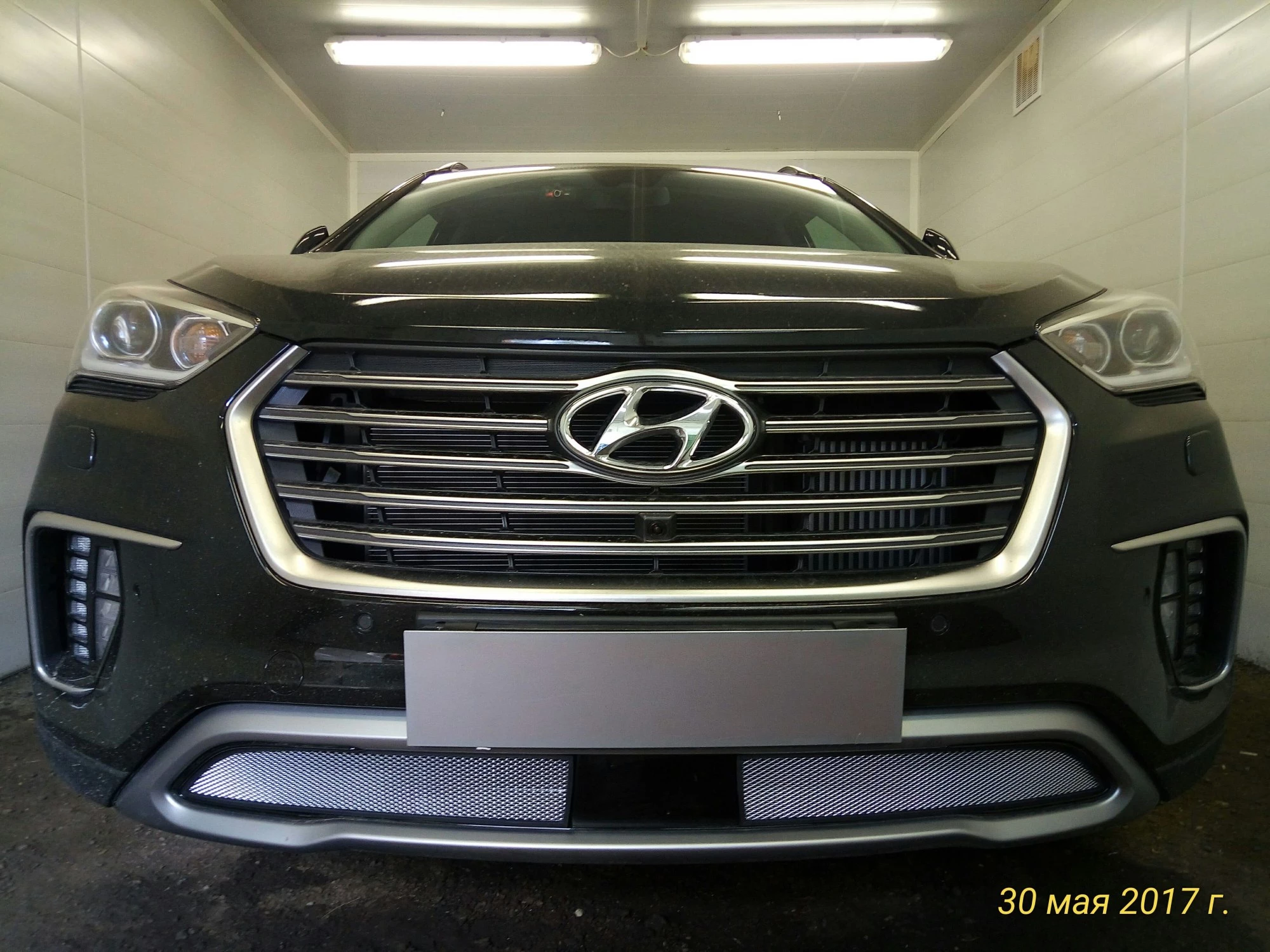 Защитная сетка радиатора низ 2 части, с датчиком ACC для Hyundai Grand Santa Fe I Рестайлинг