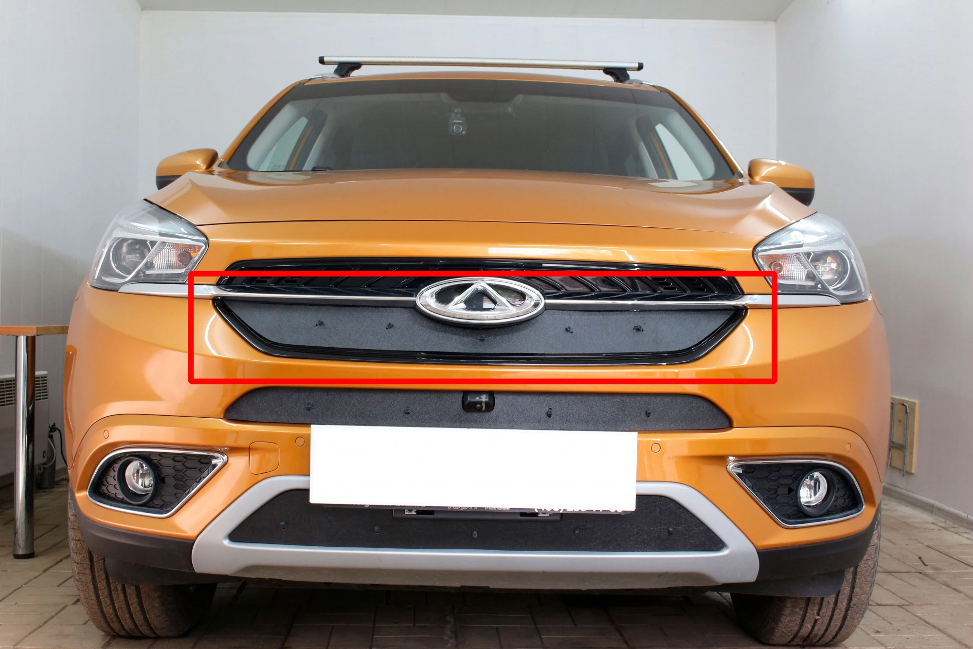 Зимняя заглушка радиатора на стяжке верх для Chery Tiggo 7 I