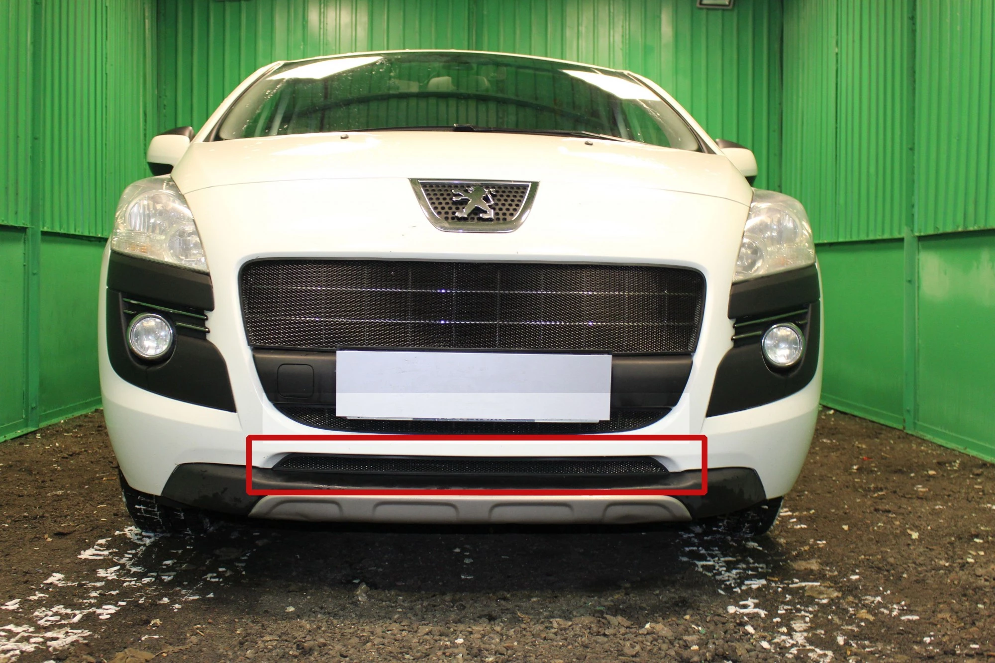 Защитная сетка радиатора низ для Peugeot 3008 I Черный