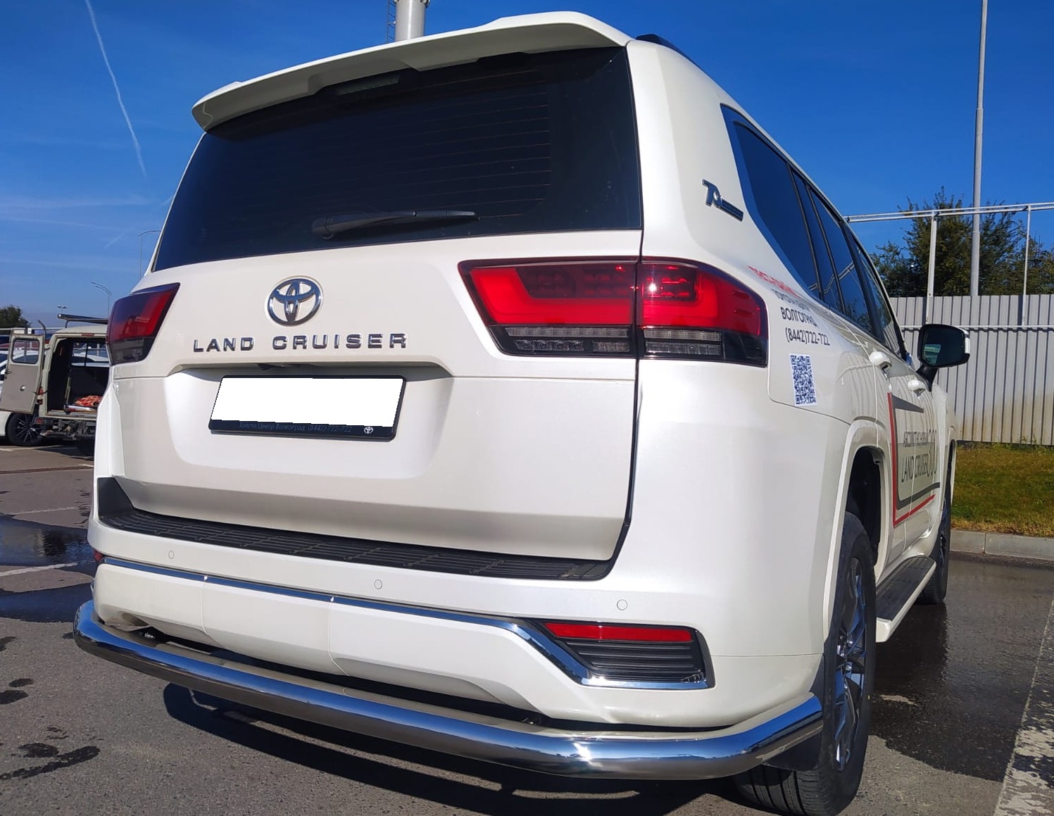 Защита заднего бампера угловая большая d76 мм для Toyota Land Cruiser 300 Series