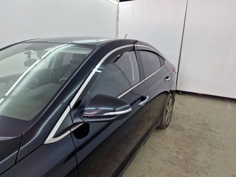 Дефлекторы окон 2D с хром накладками 8 шт. для Hyundai Solaris II Рестайлинг Хром Стрелка 11 2D223-8C.S11