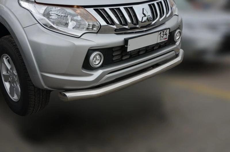 Защита переднего бампера d76 мм для Mitsubishi L200 V  Юко MSL200.15.02