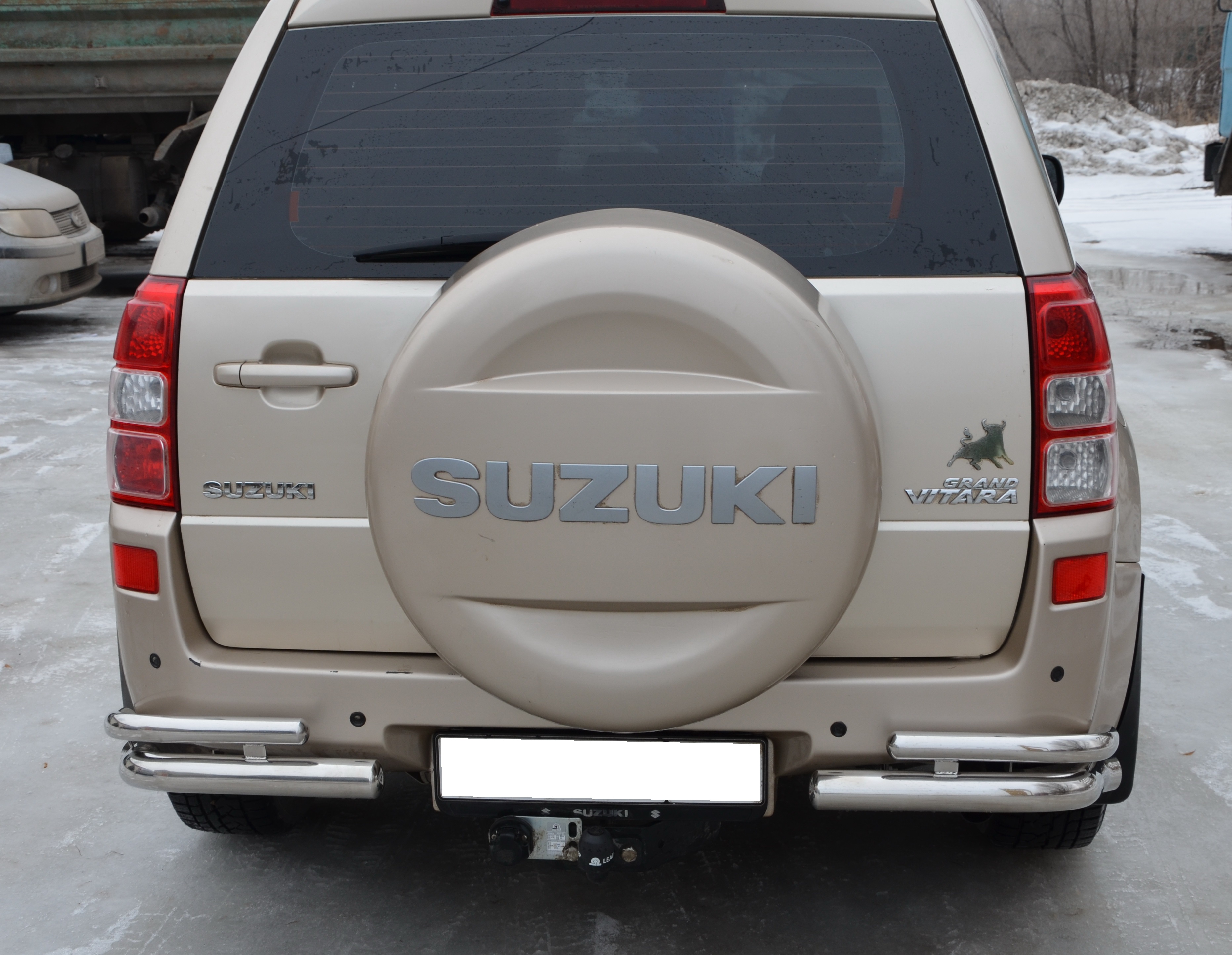 Защита заднего бампера угловая двойная d60/42 мм для Suzuki Grand Vitara III Рестайлинг 2