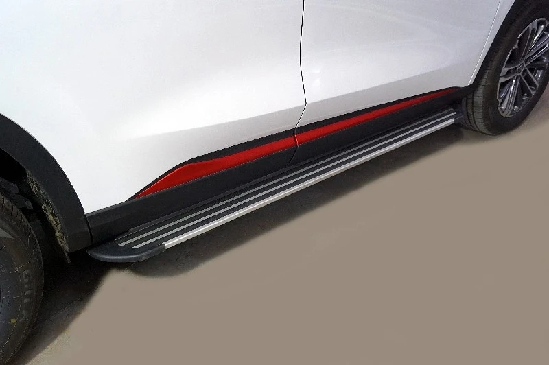 Пороги алюминиевые "Slim Line Silver" 1720 мм для Changan CS75 plus II Серебрянный ТСС CHANCS75PL23-17S