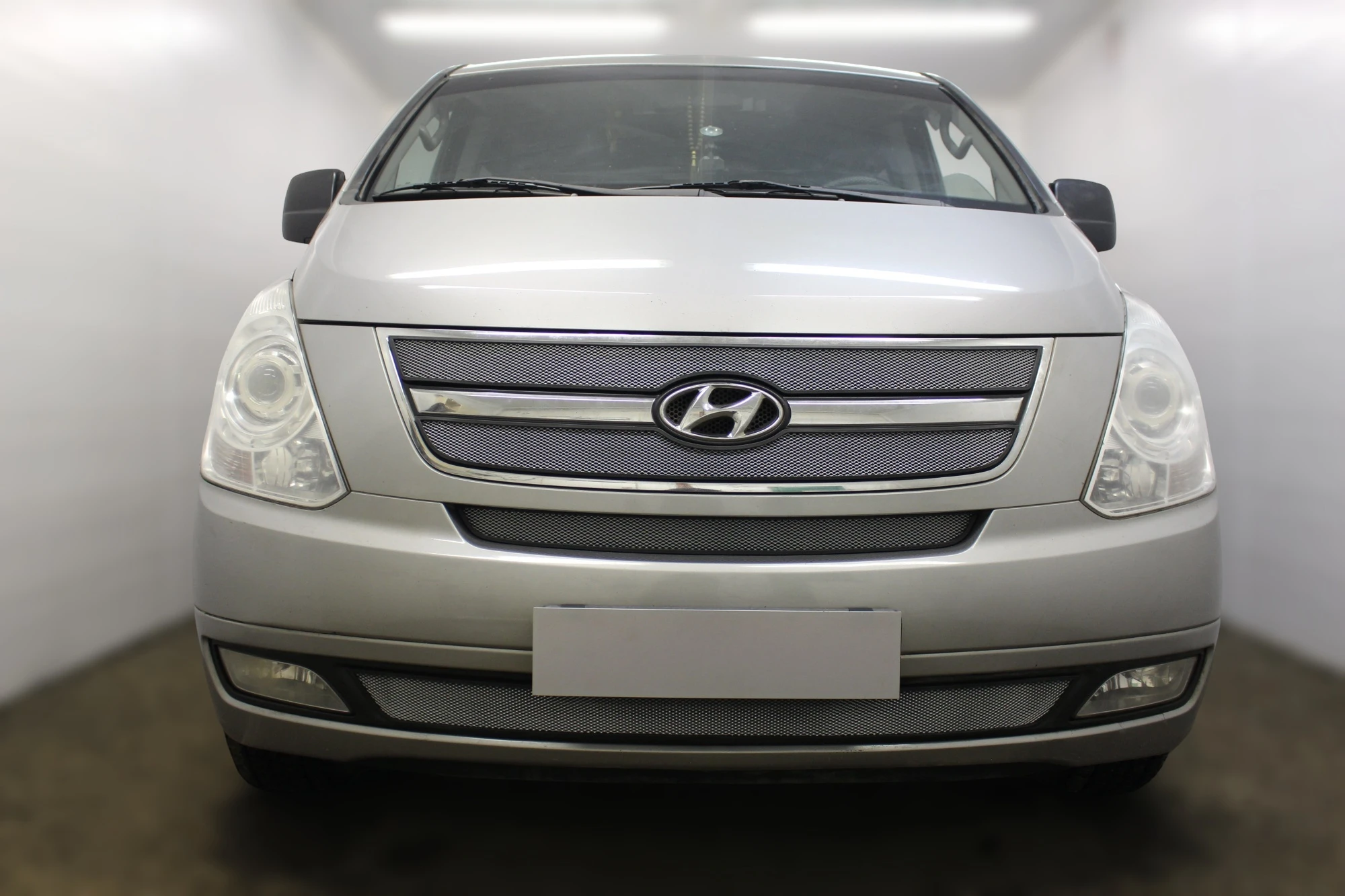 Комплект сеток chrome верх 3 части и низ для Hyundai H-1 (Starex) II