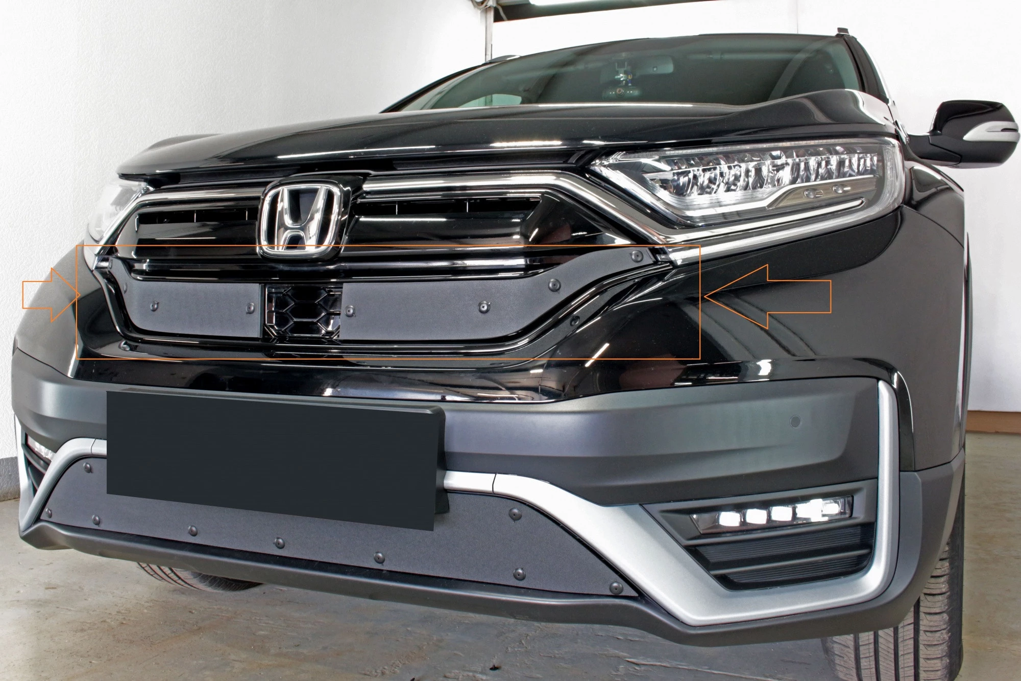 Зимняя заглушка радиатора к съемной сетке верх (2 части) для Honda CR-V V Рестайлинг Черный