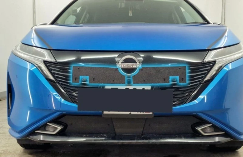Зимняя заглушка радиатора на стяжке верх 2 части для Nissan Note III Черный Стрелка 11 ZZ.NNOTAU20.top