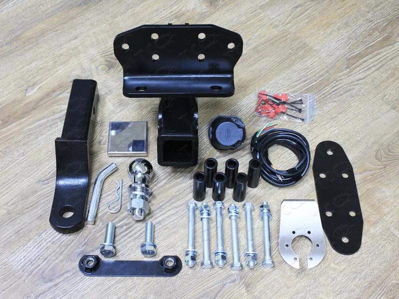 Фаркоп с типом шара Е нерж. для Toyota Land Cruiser 200 Series