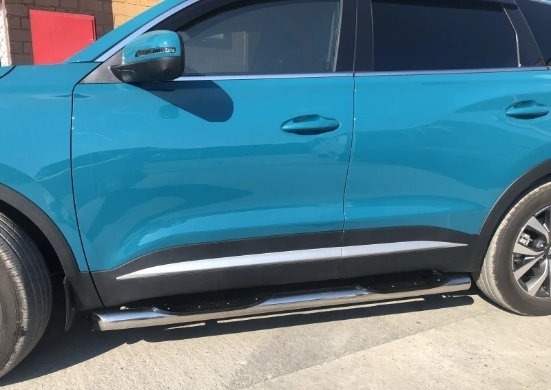 Пороги труба с проступью d76 мм для Chery Tiggo 7 Pro Max  Юко CTGPM.7.22.93