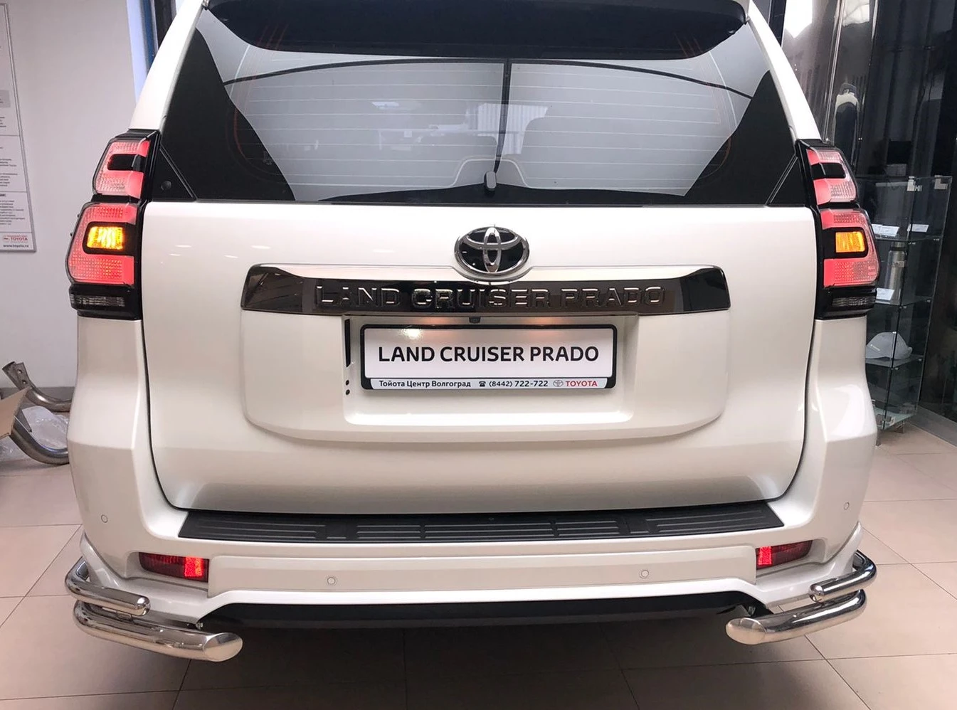 Защита заднего бампера угловая двойная под фаркоп d60/42 мм для Toyota Land Cruiser Prado 150 Series Рестайлинг 3  Юко TLCP150.20.20-1