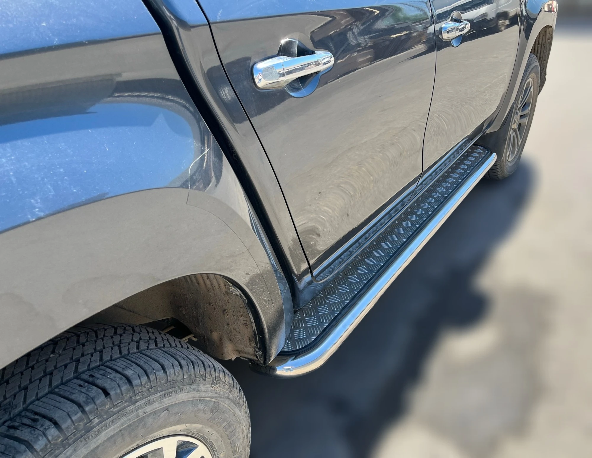 Пороги с накладным листом d60 мм для Mitsubishi L200 V  Юко MSL200.15.42