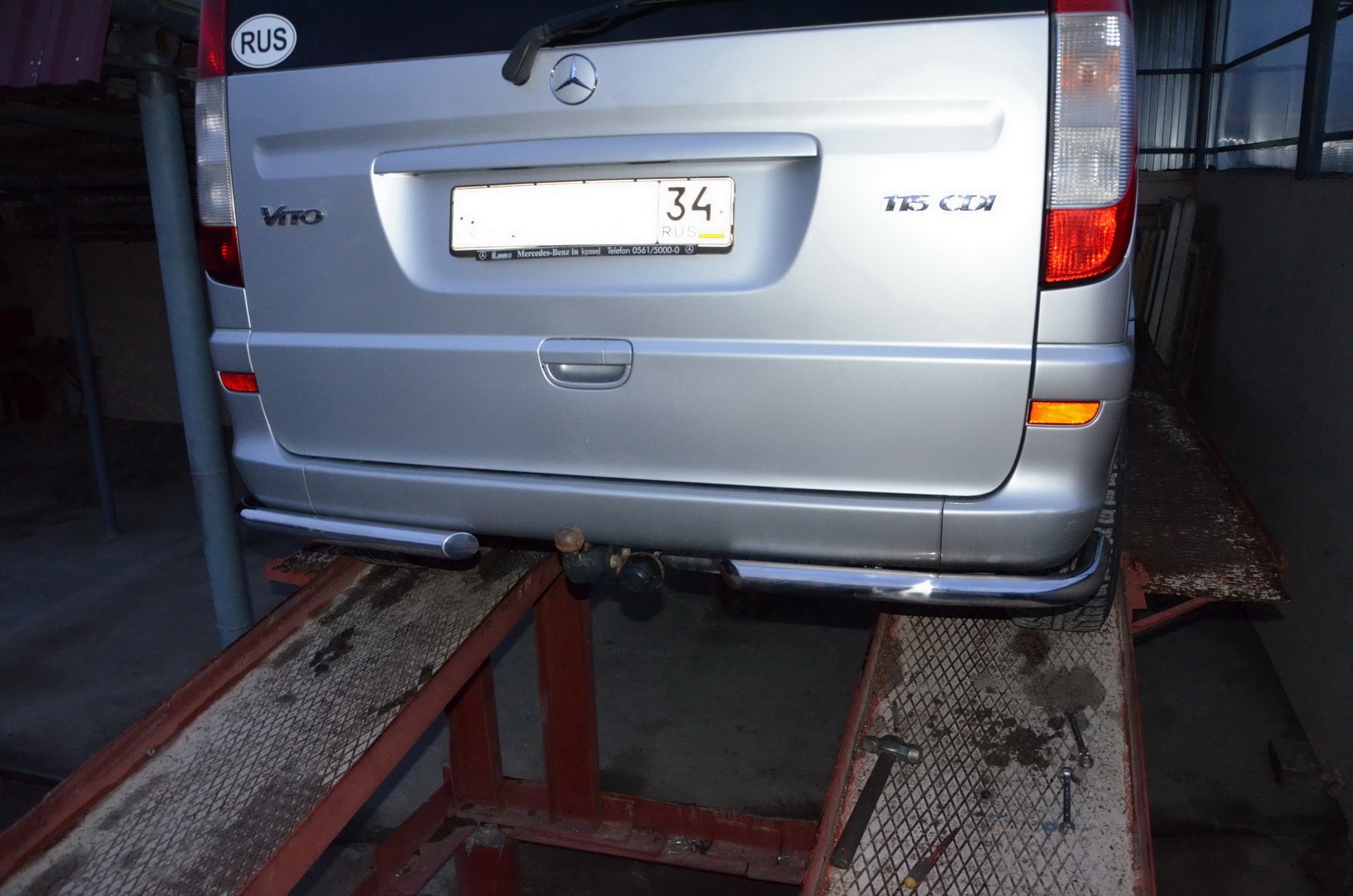 Защита заднего бампера угловая d60 мм для Mercedes-Benz Vito II (W639) Рестайлинг