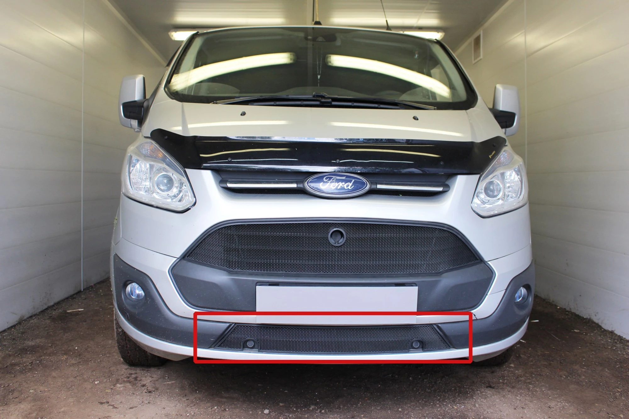 Защитная сетка радиатора низ, с парктроником для Ford Tourneo Custom I Черный