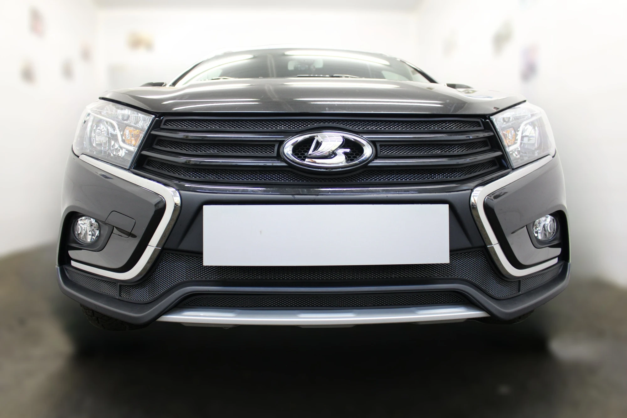 Комплект сеток black боковые и низ 2 части для LADA (ВАЗ) Vesta I