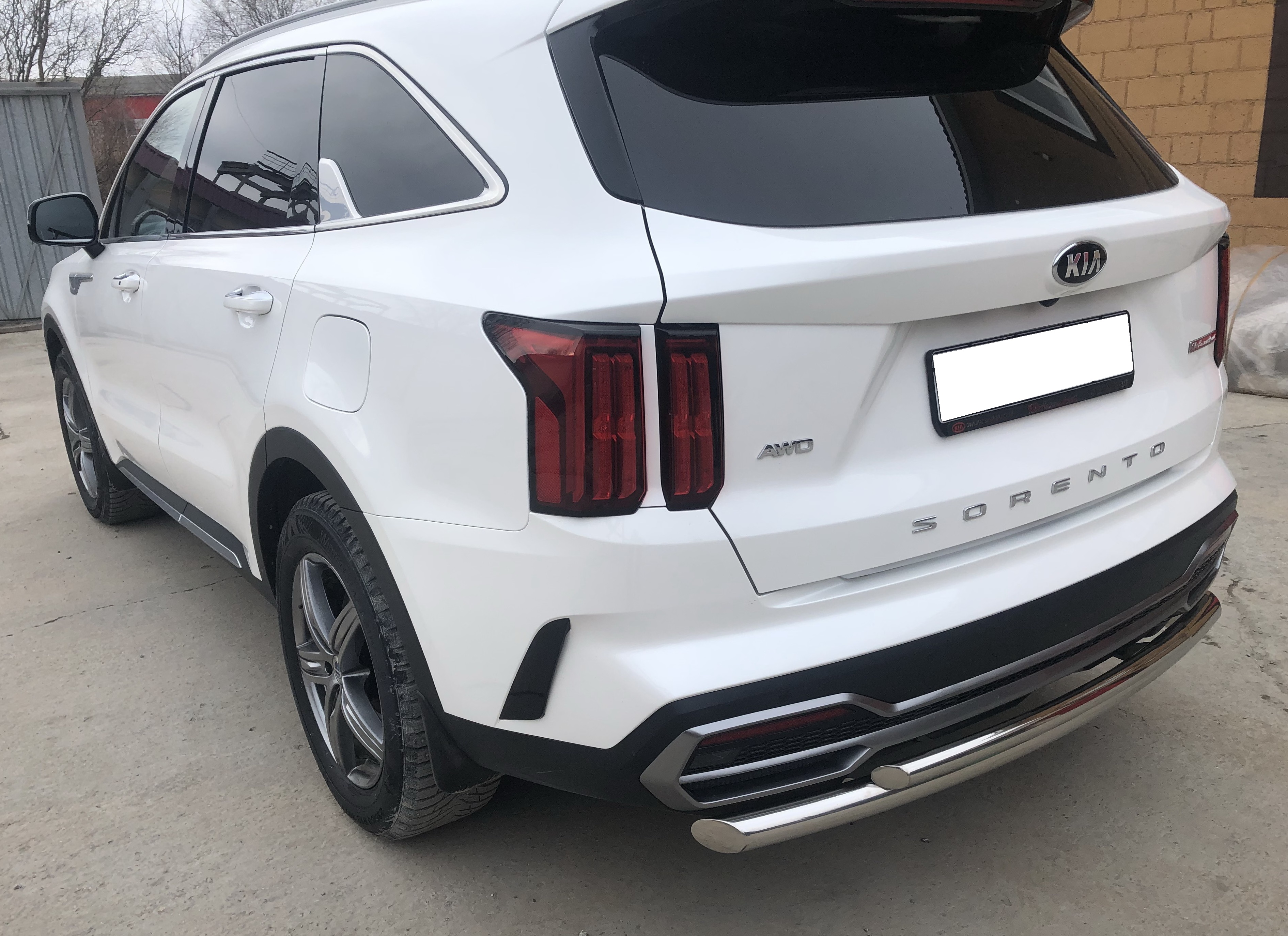 Защита заднего бампера двойная d60/42 мм для Kia Sorento IV