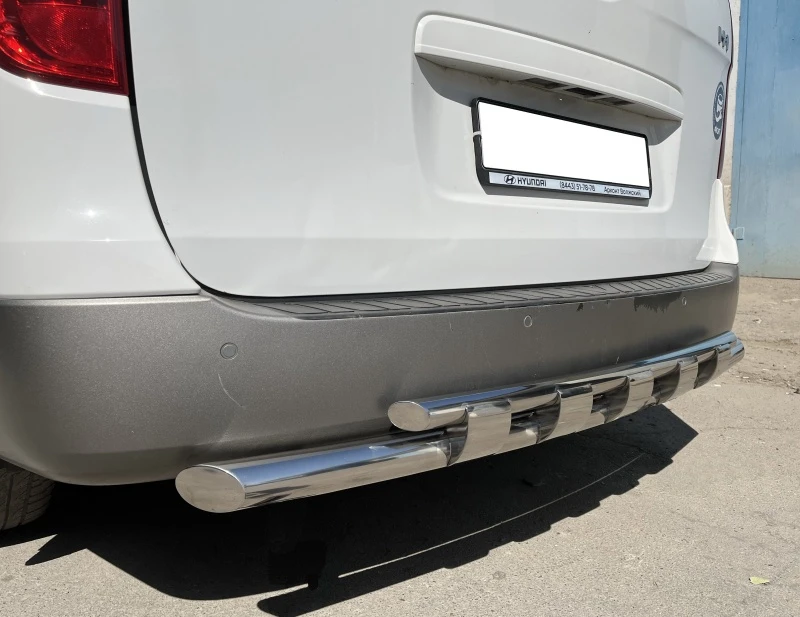Защита заднего бампера двойная с перемычками d60/42 мм для Hyundai Grand Starex I Рестайлинг  Юко HYGS.15.25
