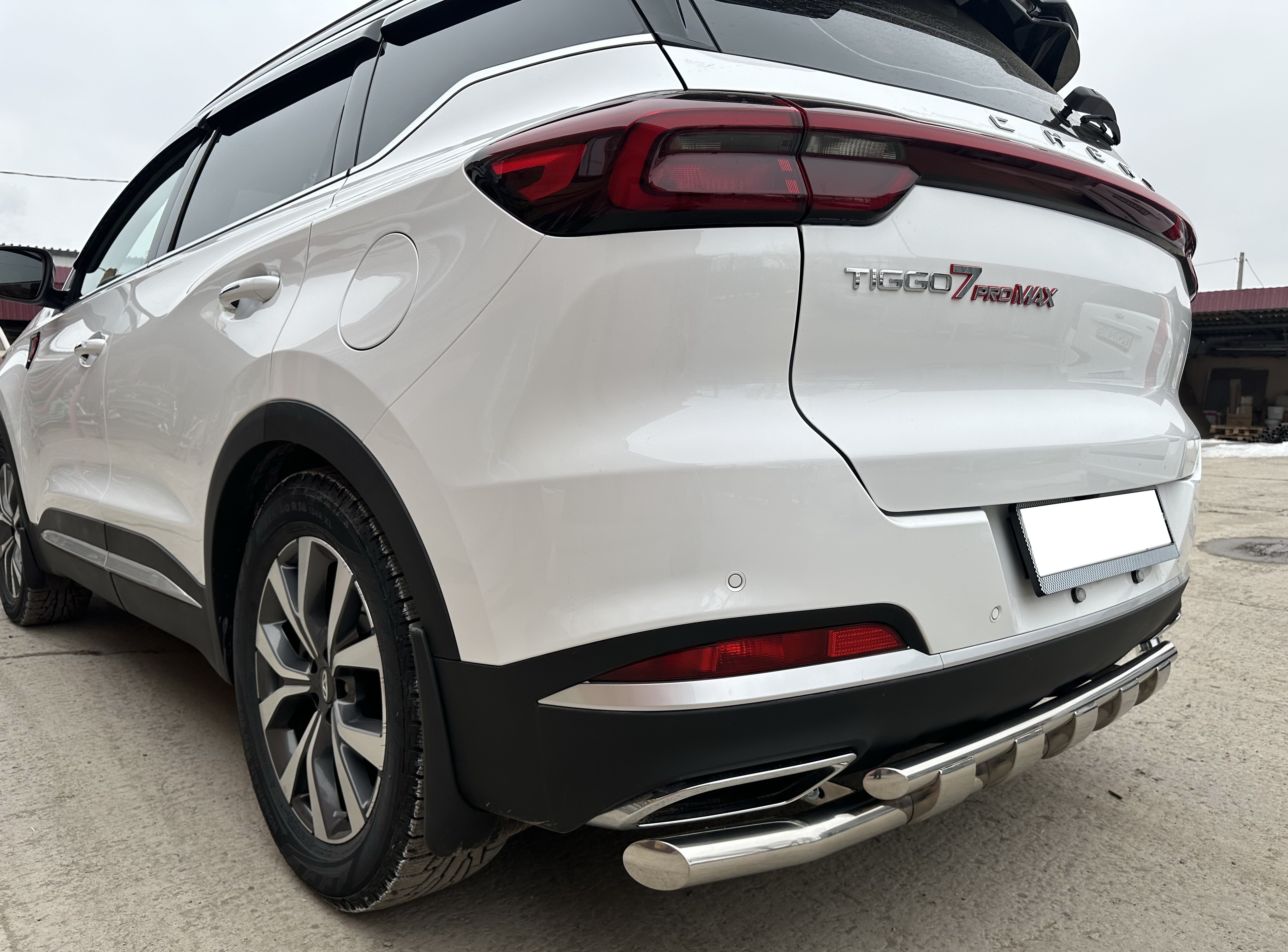Защита заднего бампера двойная с перемычками d60/42 мм для Chery Tiggo 7 Pro Max