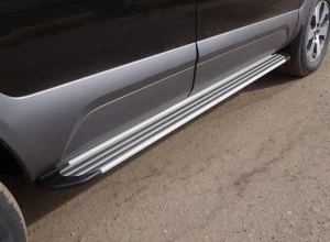 Пороги алюминиевые "Slim Line Silver" 1920 мм для Kia Mohave I Рестайлинг 2 Серебрянный ТСС KIAMOH20-09S