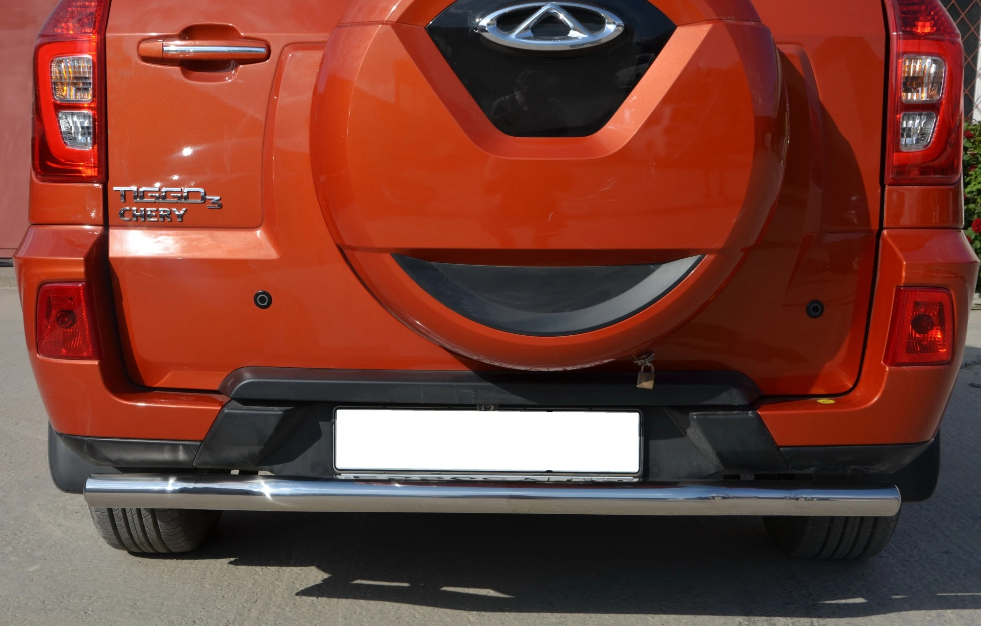 Защита заднего бампера d60 мм для Chery Tiggo 3 I  Юко CHTG.17.11