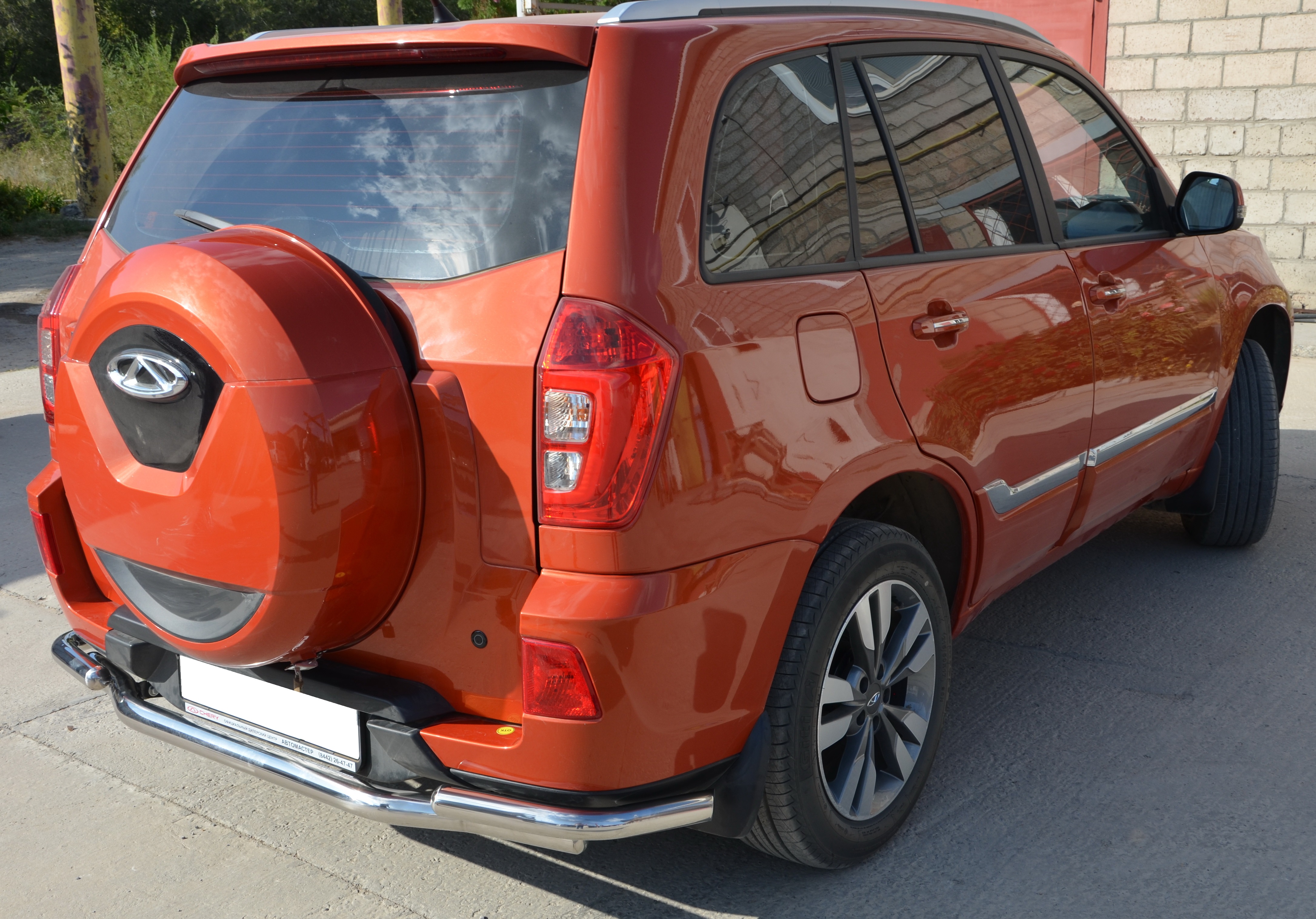 Защита заднего бампера угловая большая d60 мм для Chery Tiggo 3 I