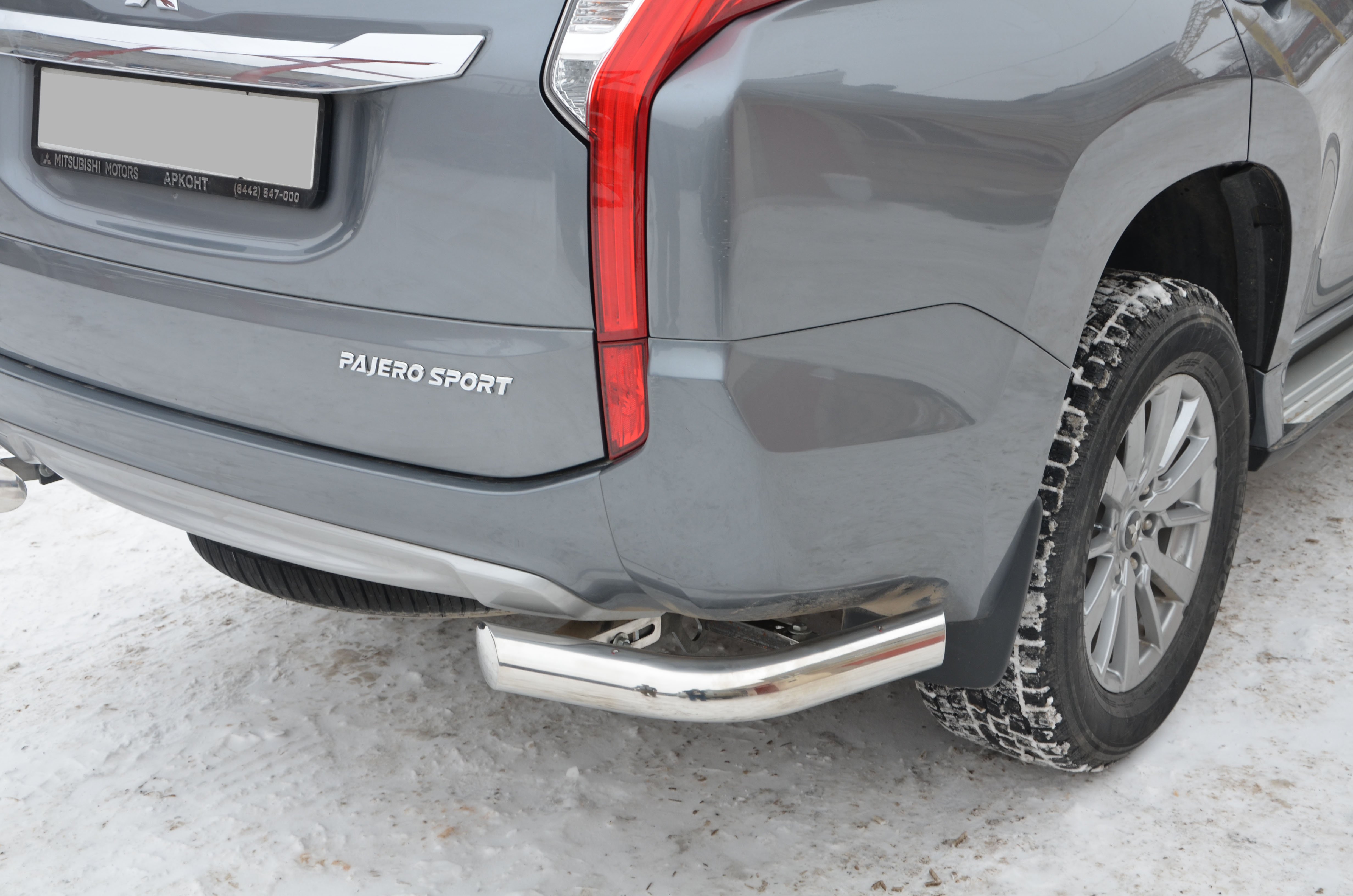 Защита заднего бампера угловая d76 мм для Mitsubishi Pajero Sport III