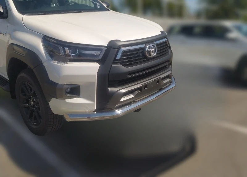 Защита переднего бампера d76 мм для Toyota Hilux VIII Рестайлинг  Юко THL.20.02