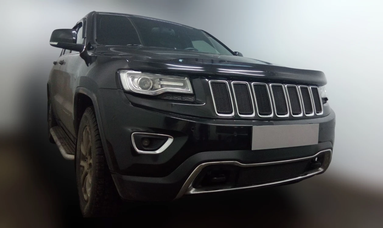 Комплект сеток black верх (Laredo, Limited) и низ (кроме SRT8) для Jeep Grand Cherokee IV (WK2) Рестайлинг