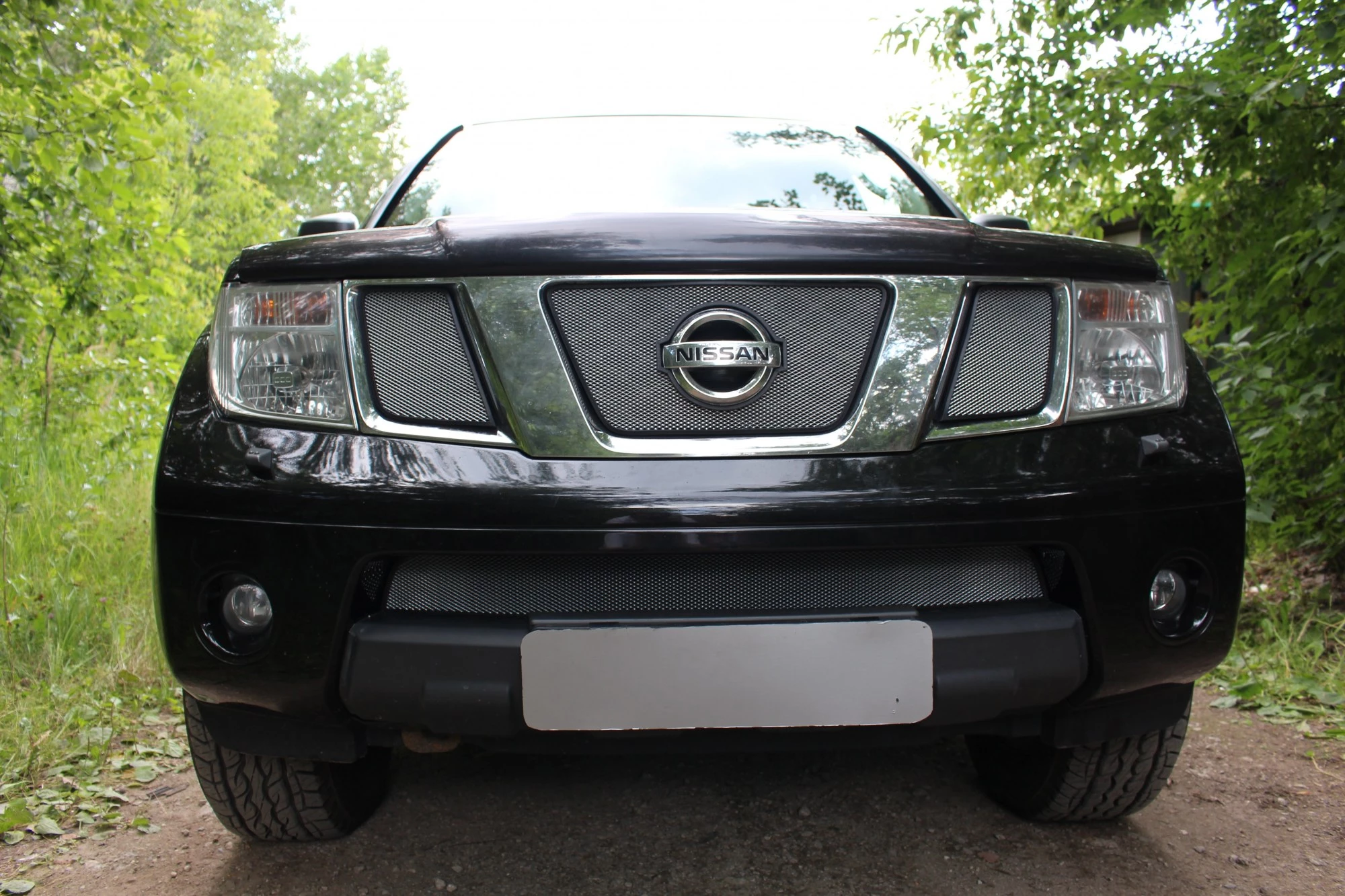 Защитная сетка радиатора верх 3 части для Nissan Pathfinder III