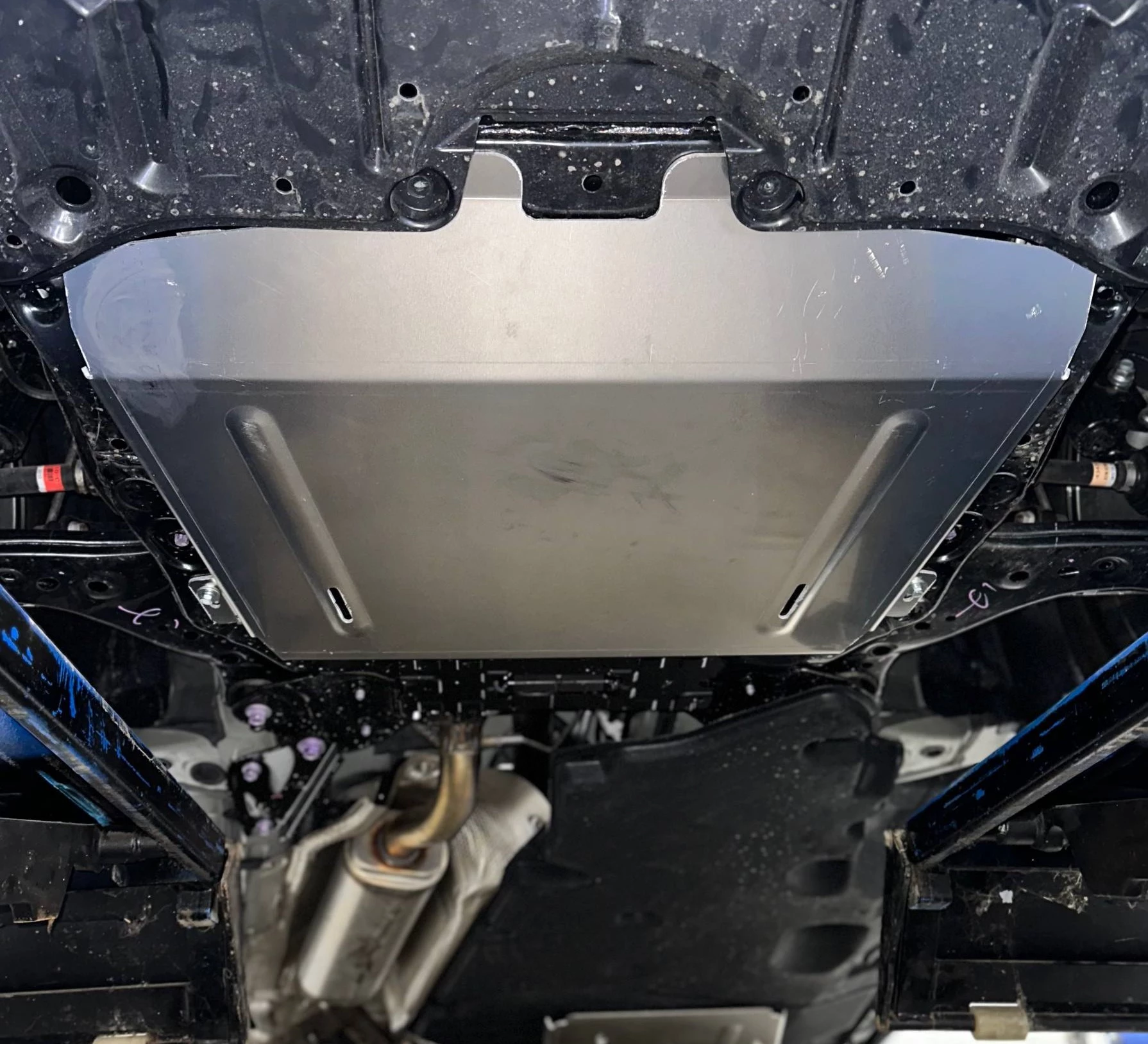 Защита картера и КПП для Toyota Highlander IV (U70)