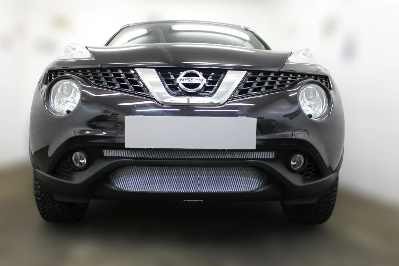 Комплект сеток chrome низ и центр для Nissan Juke I Рестайлинг Хром Стрелка 11 NJUK14.chrome-NJUK14.mid.chrome