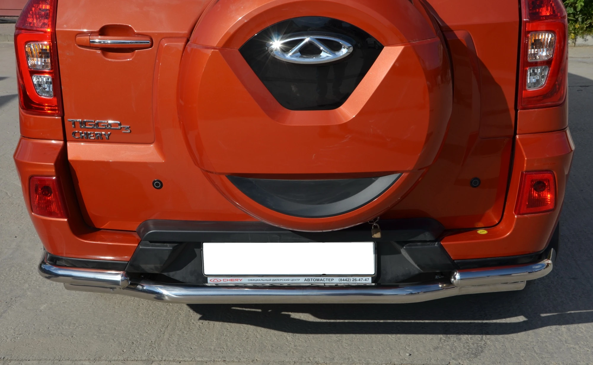 Защита заднего бампера угловая большая d60 мм для Chery Tiggo 3 I  Юко CHTG.17.21