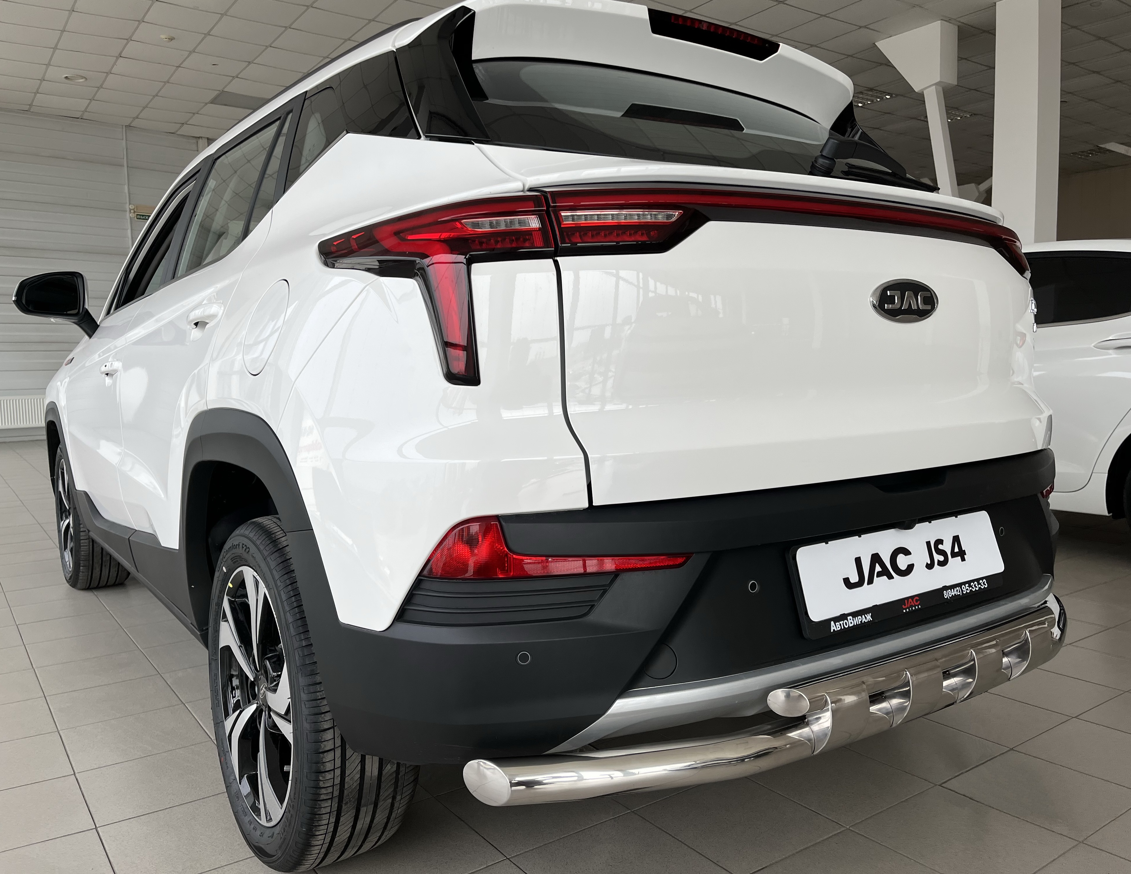 Защита заднего бампера двойная с перемычками d60/42 мм для JAC JS4 I