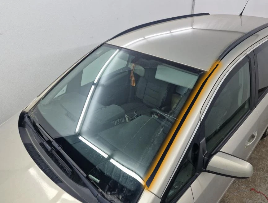 Водосток лобового стекла Премиум для Opel Zafira B