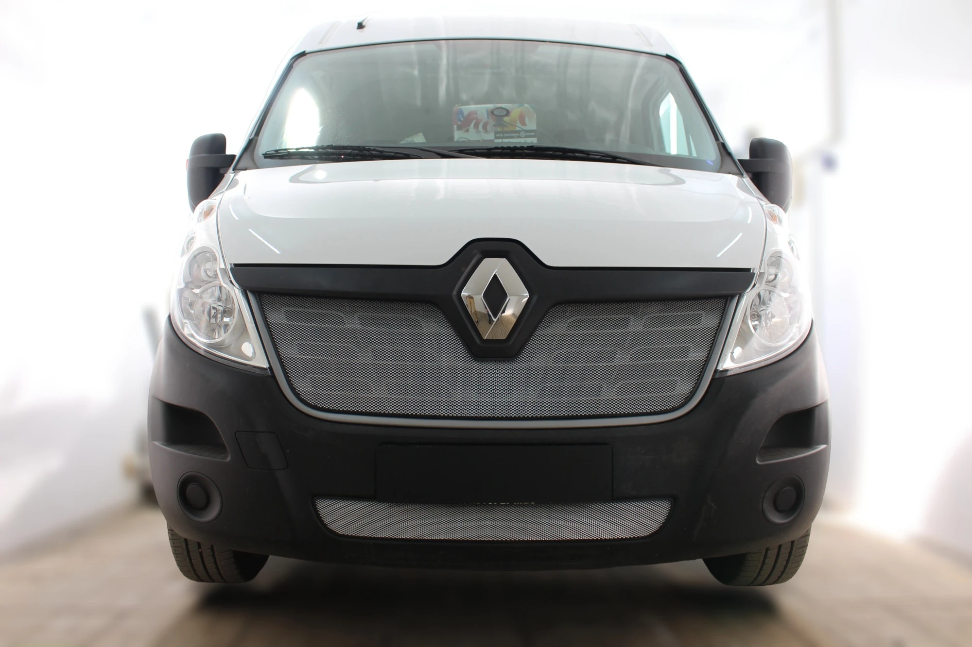 Комплект сеток chrome верх и низ для Renault Master III Рестайлинг