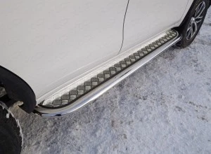 Пороги с площадкой 75х42 мм для Jeep Cherokee V (KL) Рестайлинг  ТСС JEEPCHERTRAIL14-20