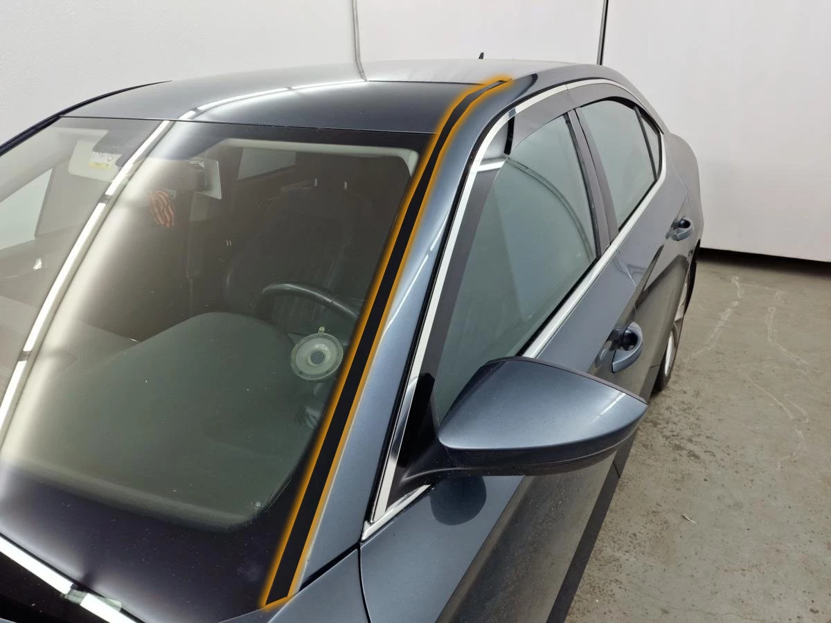 Водосток лобового стекла Премиум для Skoda Superb III Рестайлинг