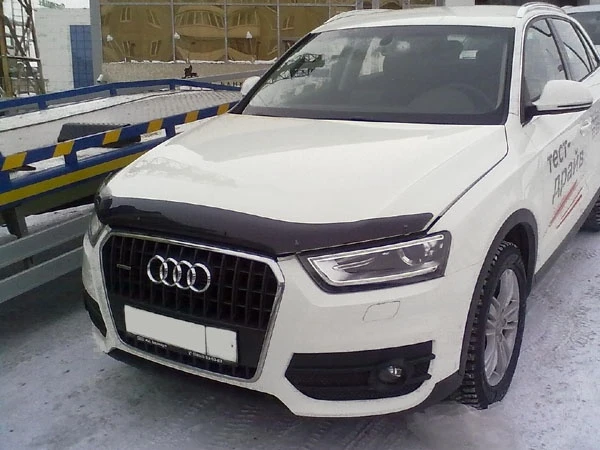 Дефлектор капота темный для Audi Q3 I (8U)  SIM NLD.SAUDQ31112