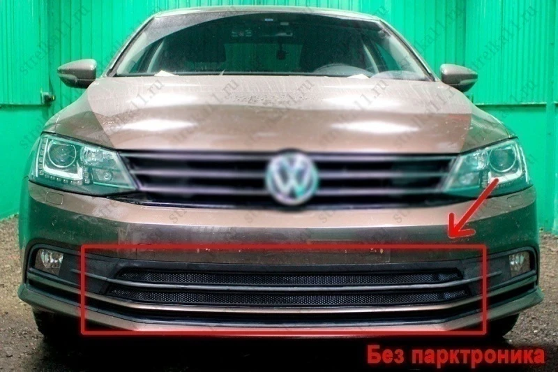Защитная сетка радиатора 3 части для Volkswagen Jetta VI Рестайлинг Черный Стрелка 11 WVJ15.black