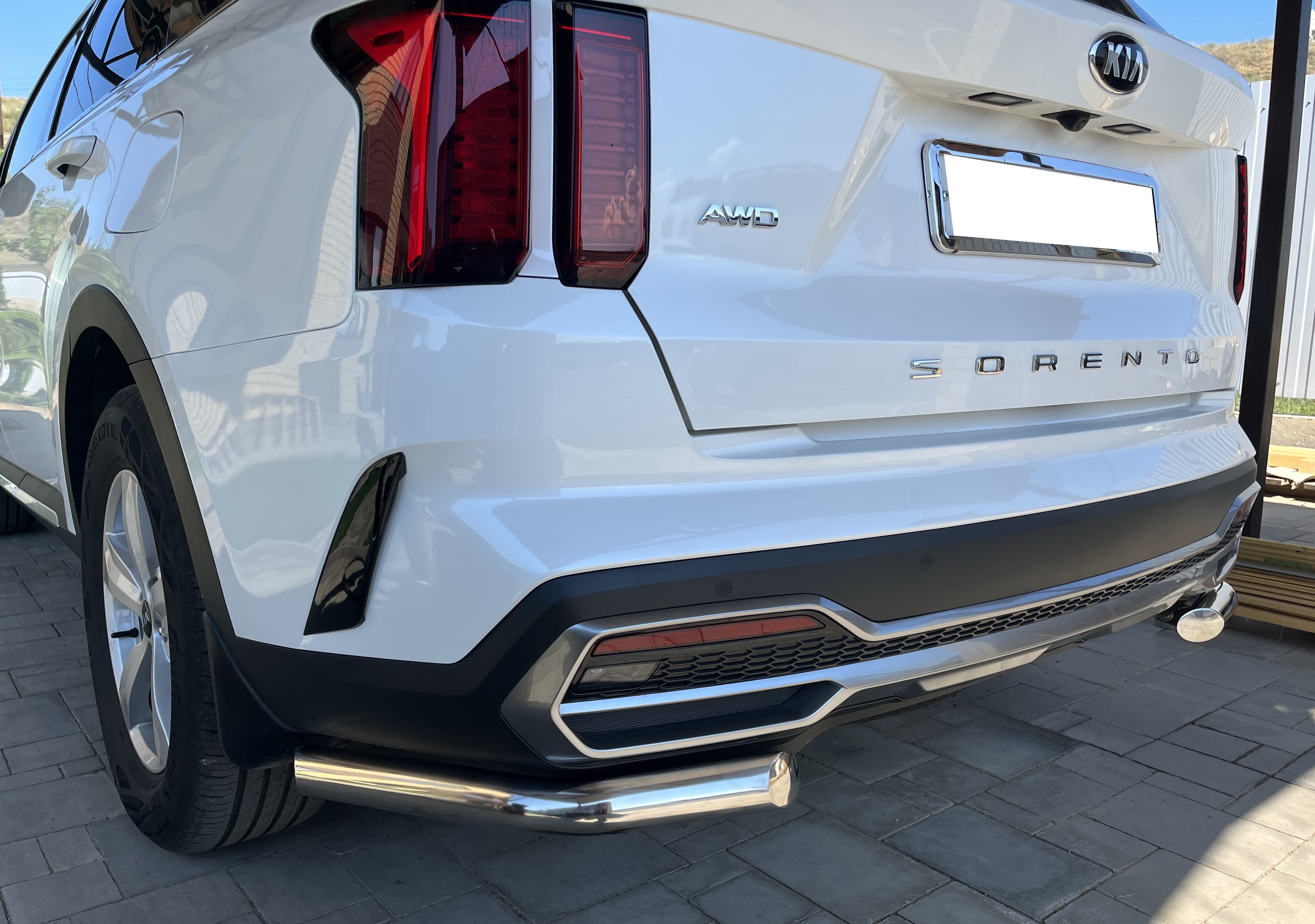 Защита заднего бампера угловая d60 мм для Kia Sorento IV