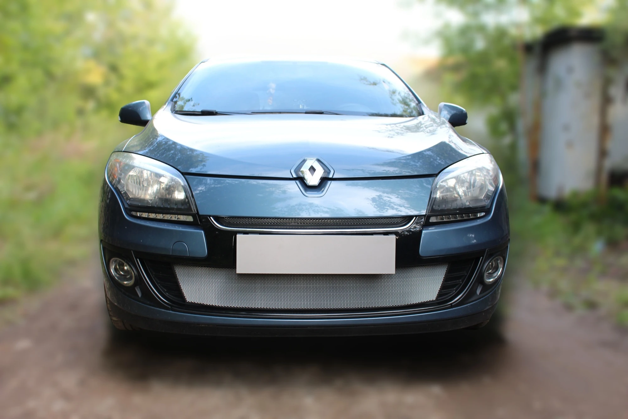 Комплект сеток chrome верх и низ для Renault Megane III Рестайлинг