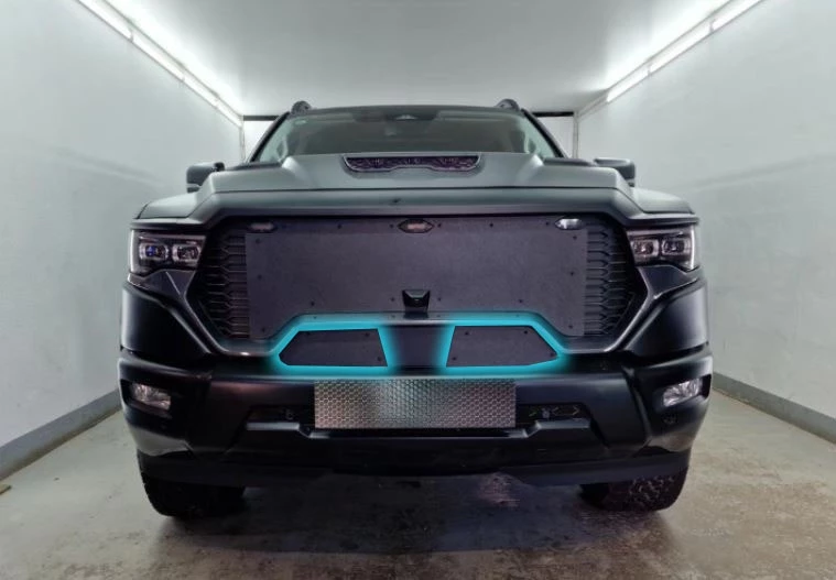 Зимняя заглушка радиатора на стяжке низ для Foton Tunland V9 I