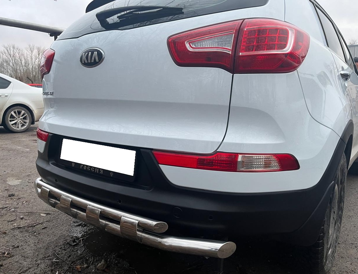Защита заднего бампера двойная с перемычками d60/42 мм для Kia Sportage III