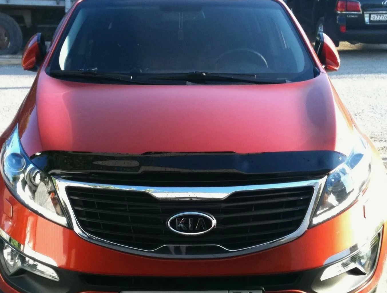 Дефлектор капота темный для Kia Sportage V Рестайлинг