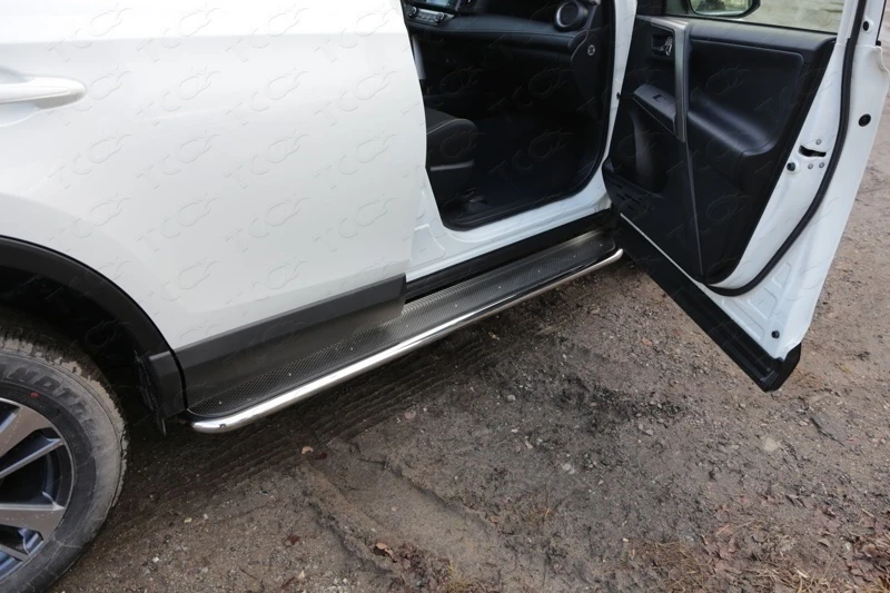 Пороги с площадкой (нерж. лист) 42,4 мм для Toyota RAV4 IV (XA40) Рестайлинг Серый ТСС TOYRAV15-15