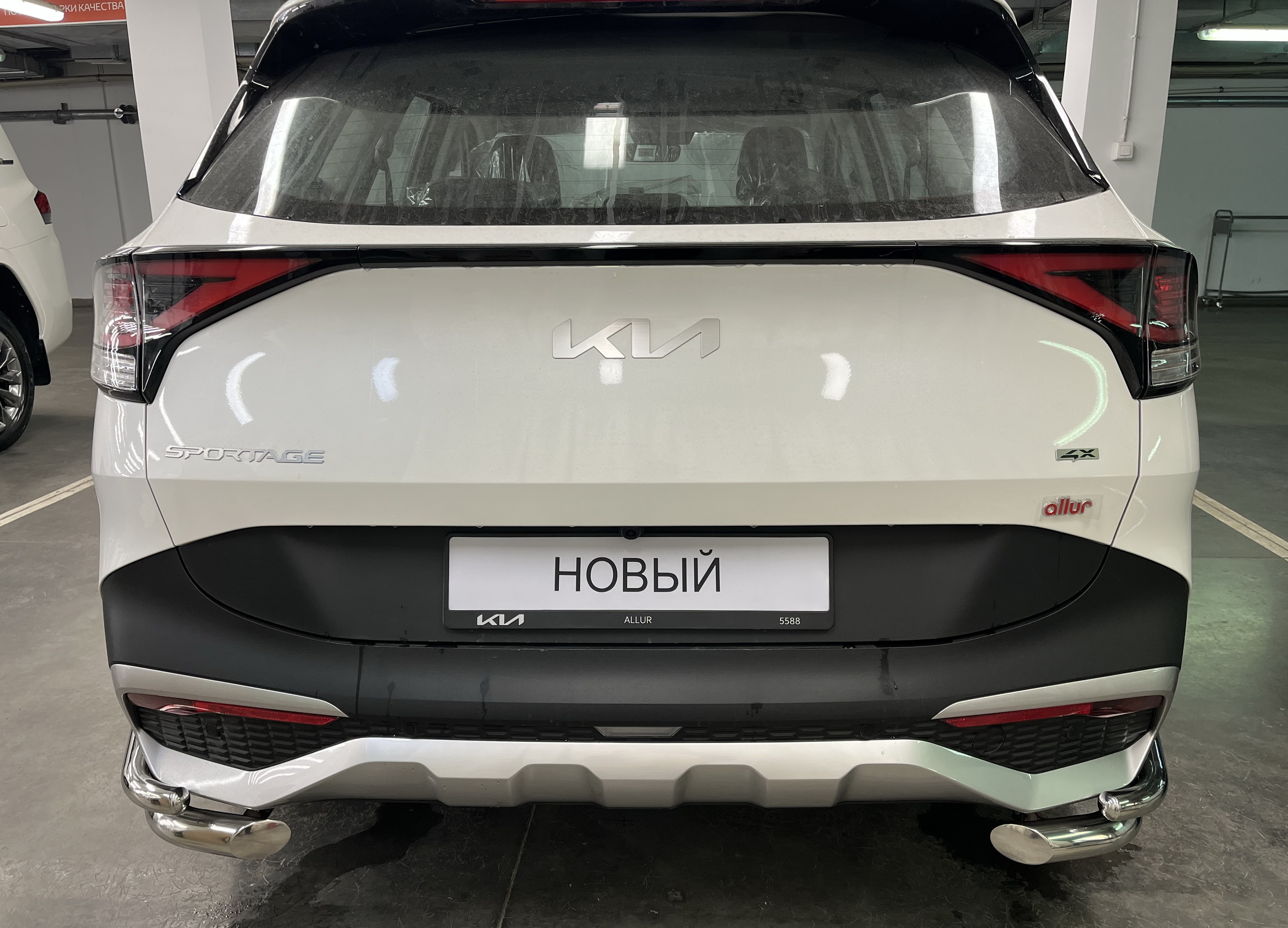 Защита заднего бампера угловая двойная d60/42 мм для Kia Sportage V